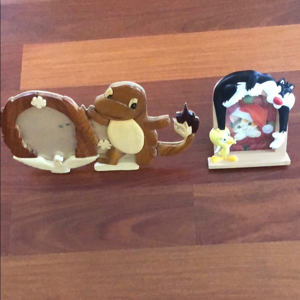 NWOT Looney Tunes and Animal Picture Frames Bundle